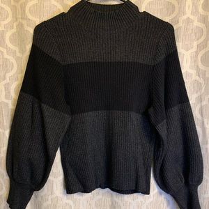 Gray and black sweater with balloon sleeves